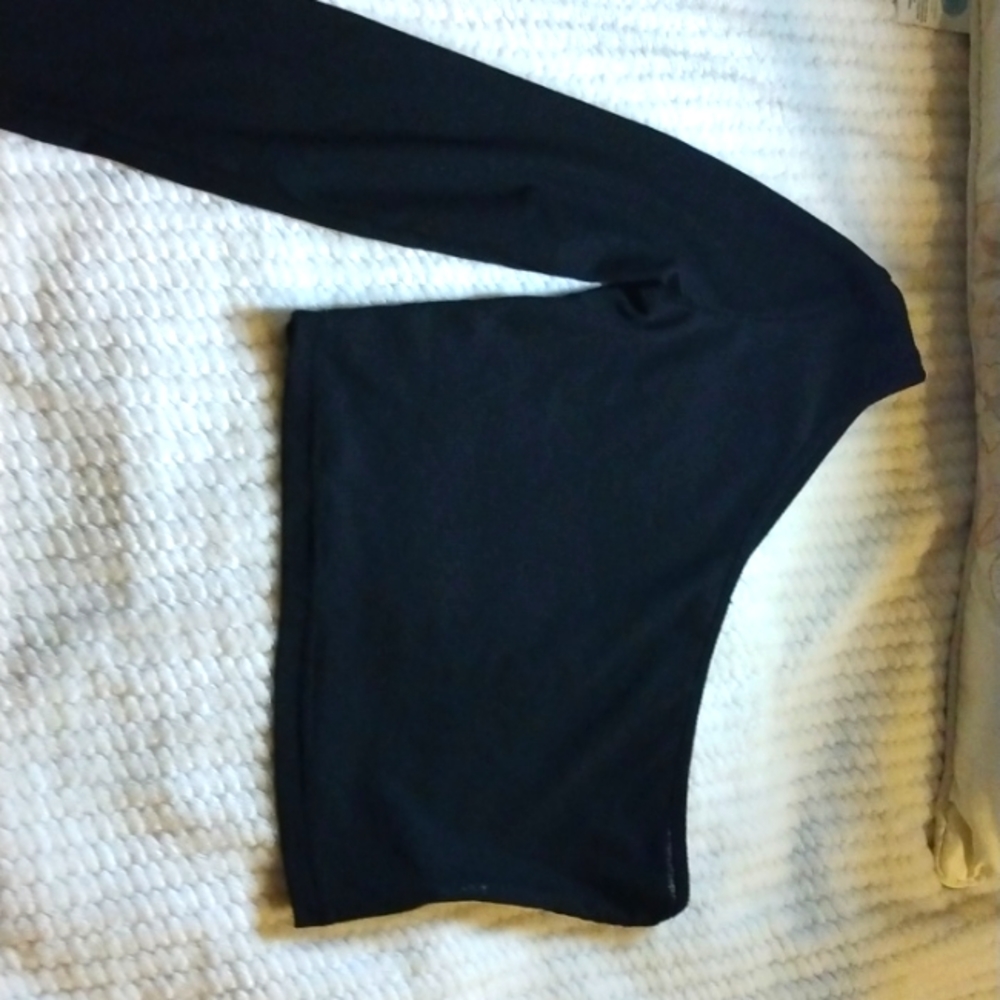 Long sleeve off shoulder crop top